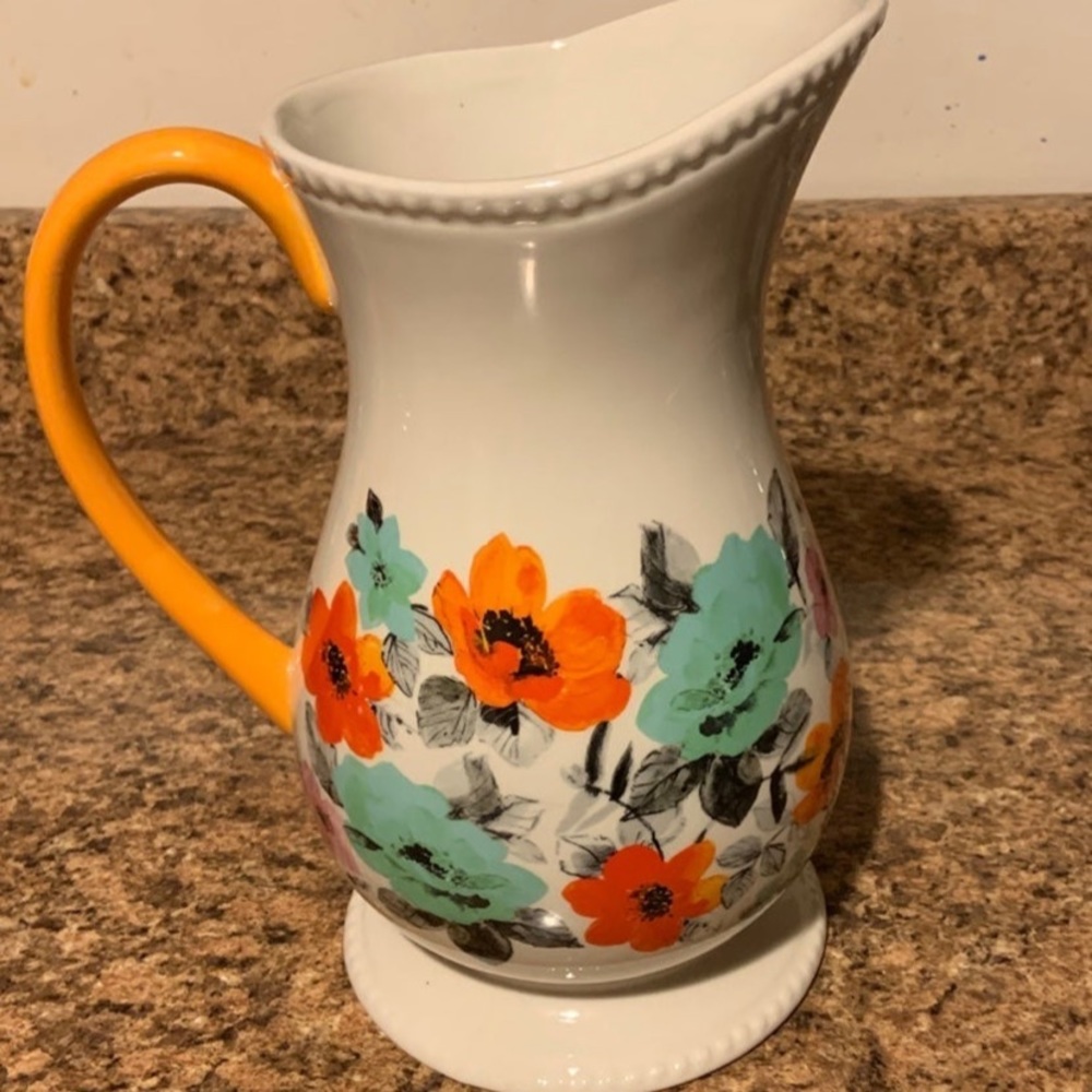 Pioneer woman Flea Market 2 qt Pitcher